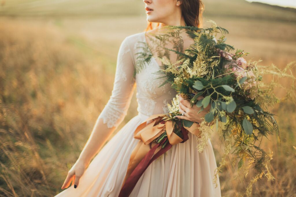 Herbsthochzeit: Brautkleid