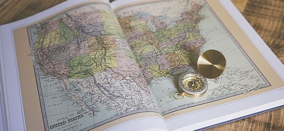 Atlas als Gästebuch für die Hochzeit