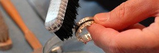 Eheringe und Trauringe ewig schön – Schmuckpflegetipps