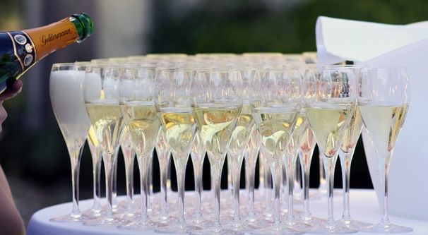 Sekt für den Hochzeitsempfang