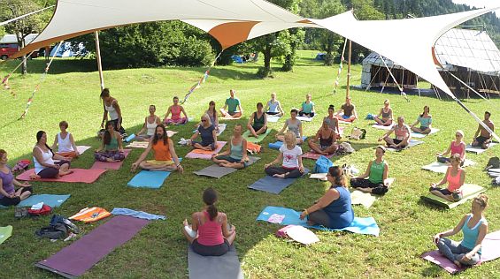 Yoga am Yogafestival Yoga Dance Nature in Stockenboi, Kärnten