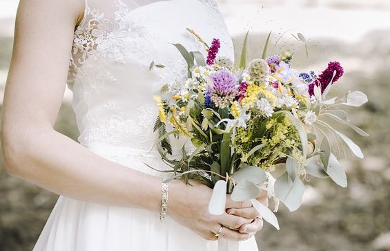 Hochzeitstrend 2020: Wildblumenstrauß