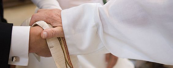 Hochzeitszeremonie – griechisch oder russisch orthodoxe Ehe